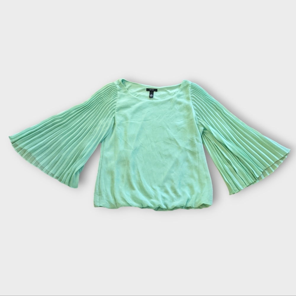 Size 10 Alfani Chiffon Green Bell Sleeve Blouse